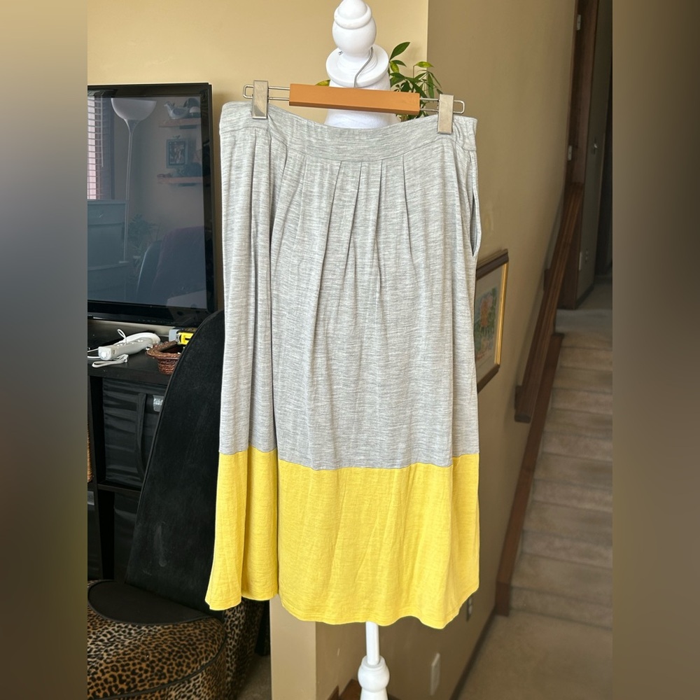 Eileen Fisher Gray and Yellow A-Line Silk Blend Midi Skirt